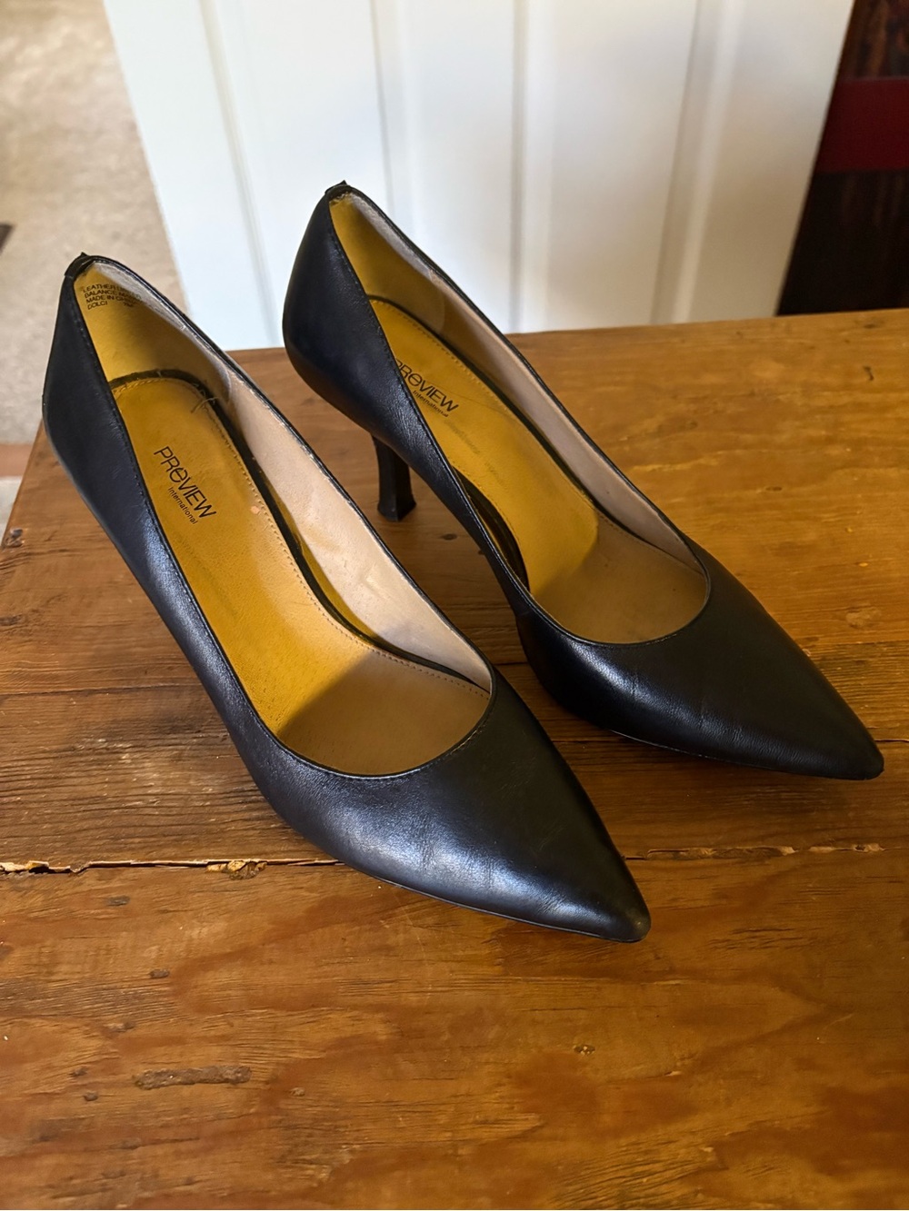 Preview International Black Pointed-Toe Pumps